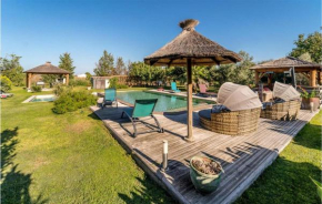 3 Bedroom Amazing Apartment In Codognan